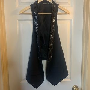 Black vest with rhinestone long collar